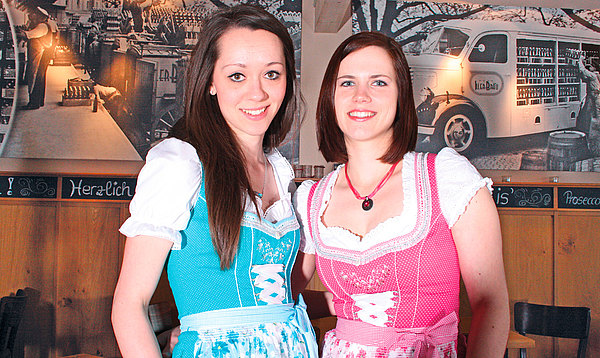 graf-felix-damen-dirndl-rosa-blau.jpg  